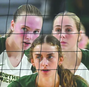 An even-steven weekend: NMU volleyball 2-2 after going 7-7 in sets at own UP North event